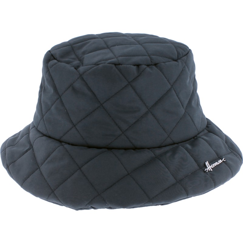 Plain quilted bucket hat