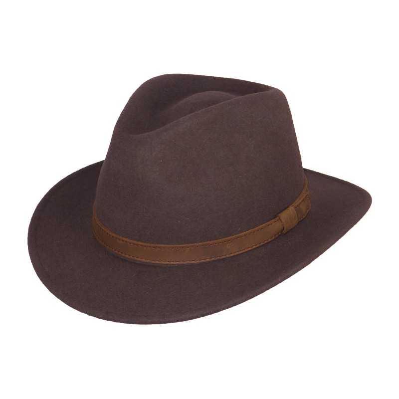 Chapeau feutre uni + ceinture cuir