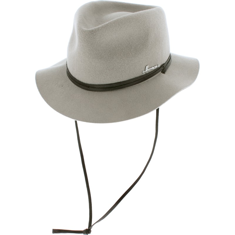 Felt hat 90gr with small plain brim with thin belt and imitation leath