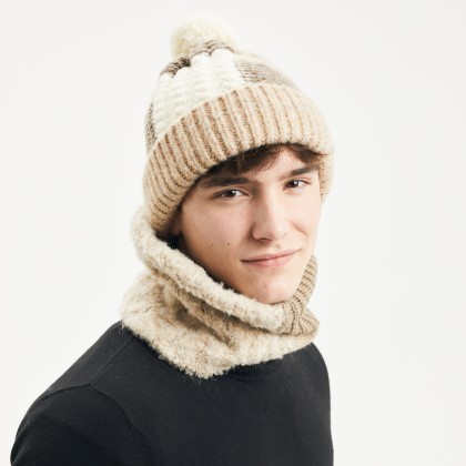 Knit patchwork neck warmer