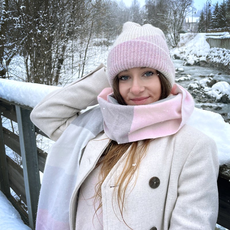 Large fringed scarf, with large check pattern, 190 x 68 cm