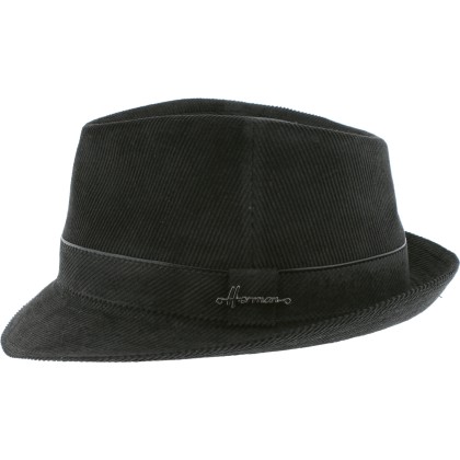 Small brim hat in corduroy, raised brim at the back
