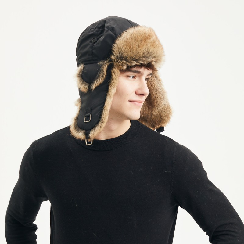 Faux fur hat, with 2 closing positions