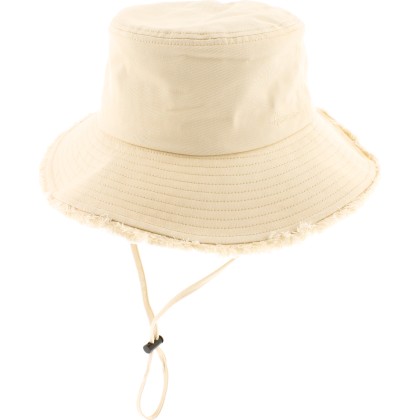 Plain color bucket hat, with chinstrap and frayed hem. With  sun prote