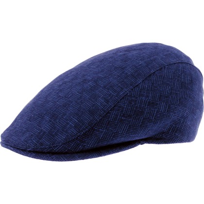 Flat cap in square patterned fabric.