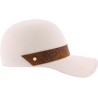 Casquette femme en paille panama, avec cordon de serrage intérieur.