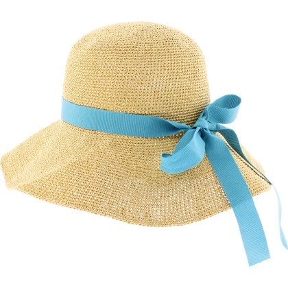 Women's hat in soft, foldable straw.