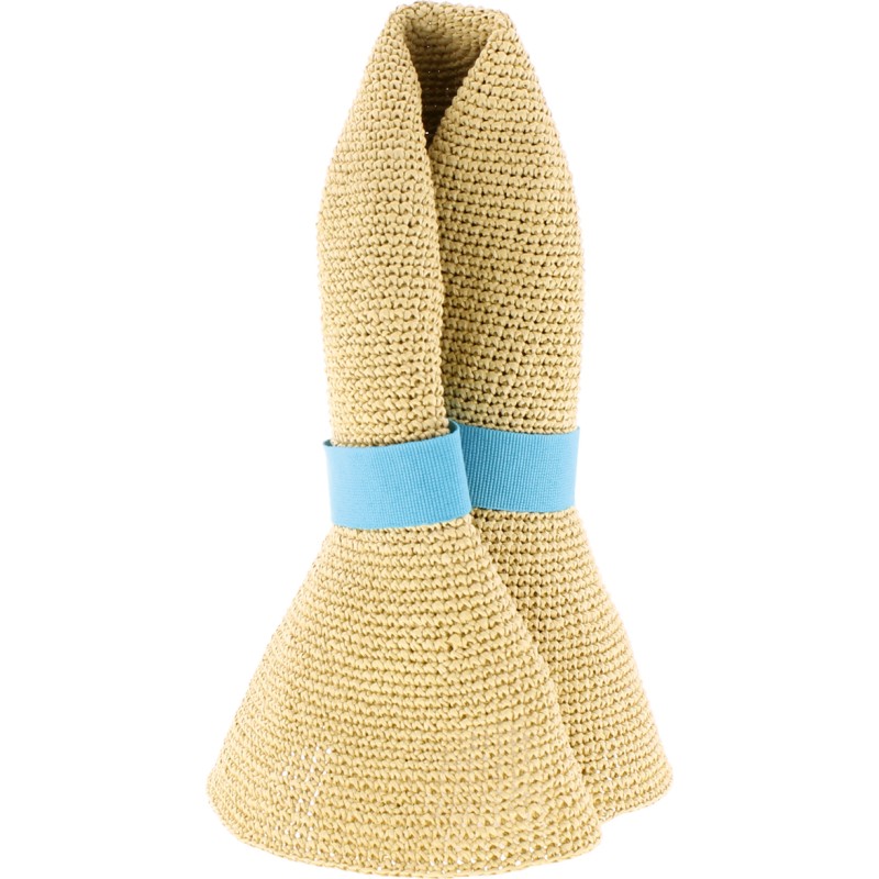 Women's hat in soft, foldable straw.