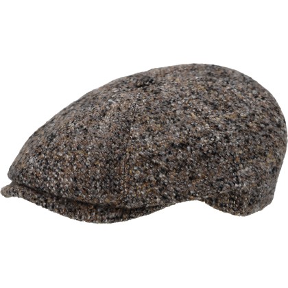 Gavroche cap in mottled tweed.
