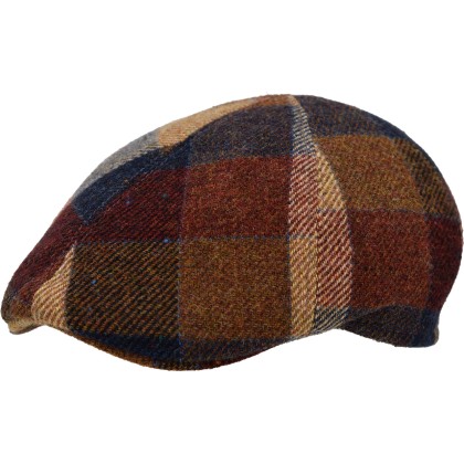 Flat 6-rib woolen cap with square pattern.